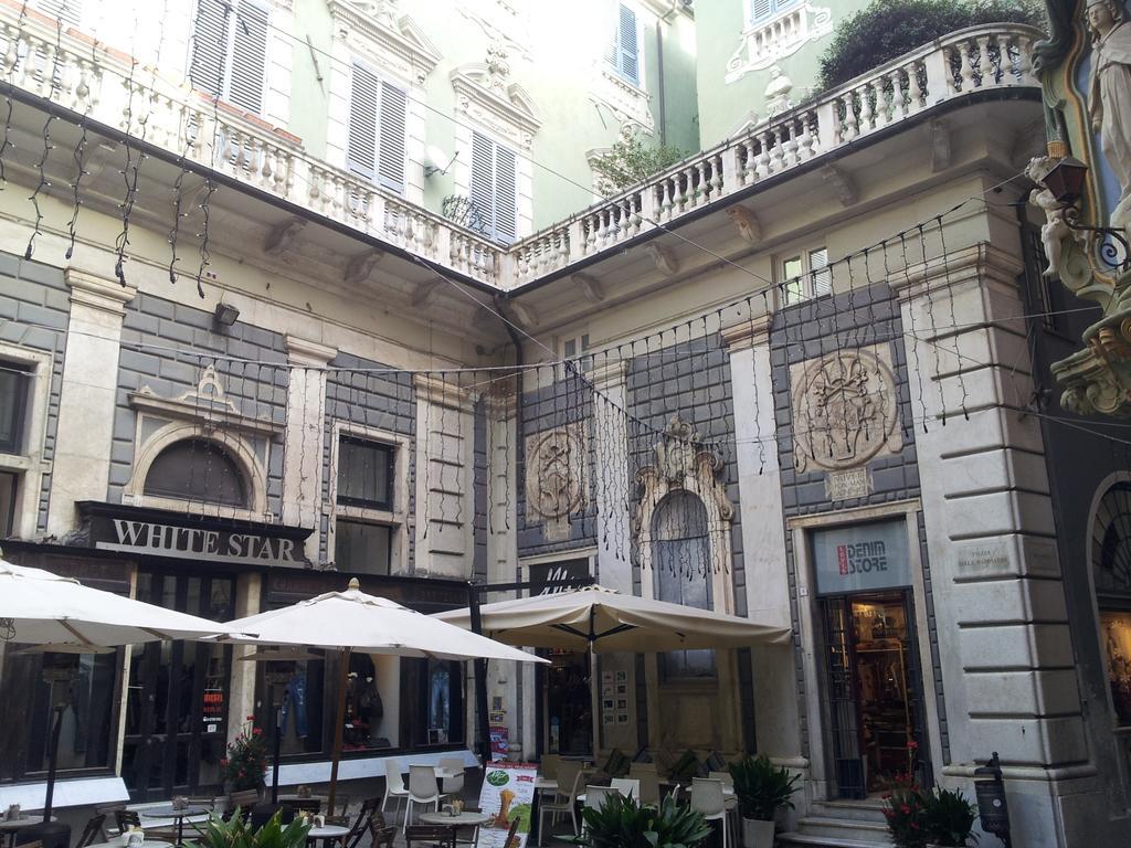 Appartamento Piazzetta La Maddalena Savona Habitación foto
