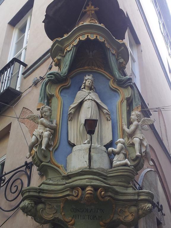 Appartamento Piazzetta La Maddalena Savona Habitación foto